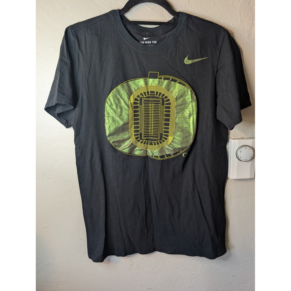 UofO Nike Tee Mens size Small Black with Oregon O Autzen layout